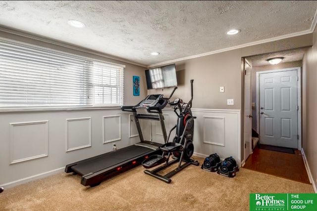 9418 Taylor Street, Omaha, NE 68134