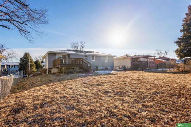 9418 Taylor Street, Omaha, NE 68134