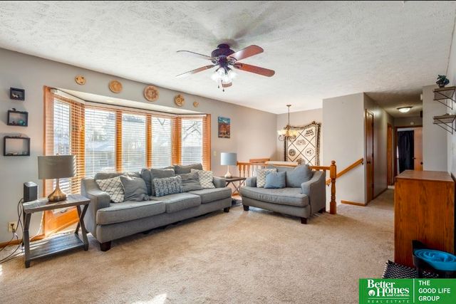 9418 Taylor Street, Omaha, NE 68134