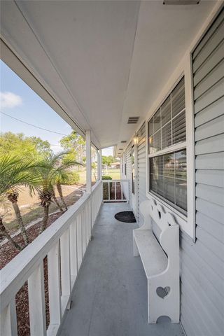 729 E LAKE AVENUE, Eagle Lake, FL 33839