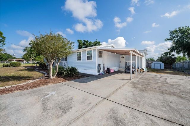 729 E LAKE AVENUE, Eagle Lake, FL 33839