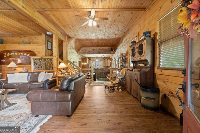 2791 Seed Lake Road, Lakemont, GA 30552