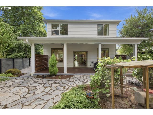 1201 ROSEMONT Rd, West Linn, OR 97068