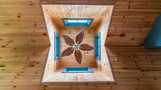 4 Highland Avenue, Stowe, VT 05672