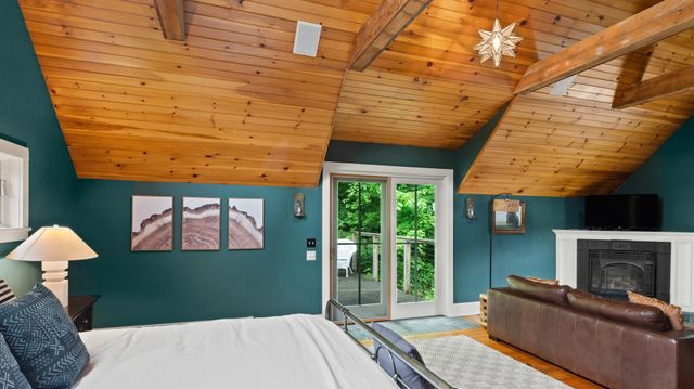 4 Highland Avenue, Stowe, VT 05672