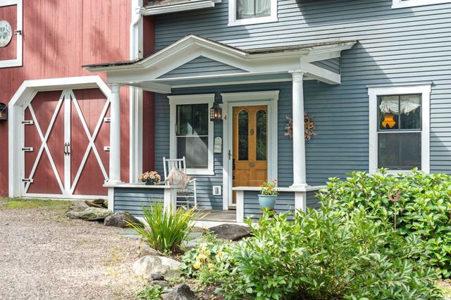 4 Highland Avenue, Stowe, VT 05672