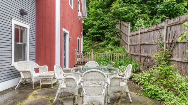 4 Highland Avenue, Stowe, VT 05672