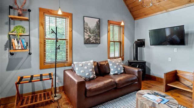 4 Highland Avenue, Stowe, VT 05672