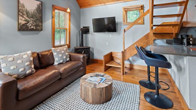 4 Highland Avenue, Stowe, VT 05672