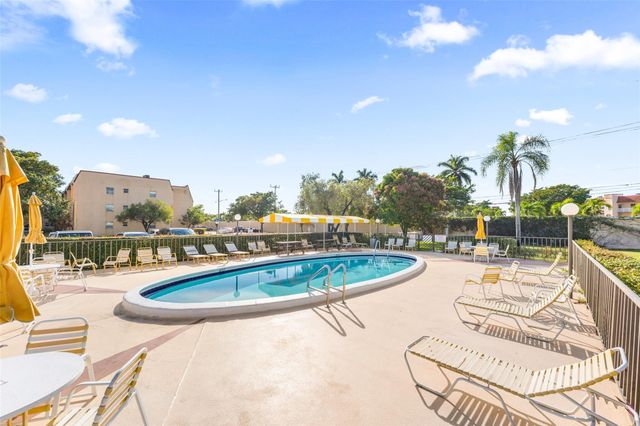 2720 N Pine Island Road 212, Sunrise, FL 33322