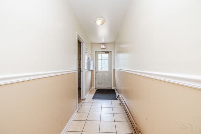 454 E SPRUCE Drive 2B, Palatine, IL 60074