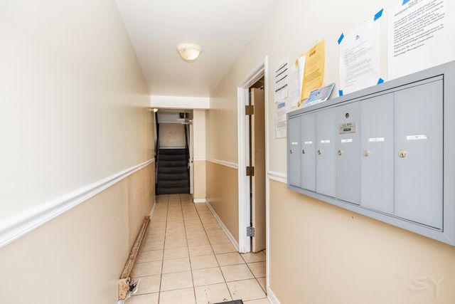 454 E SPRUCE Drive 2B, Palatine, IL 60074