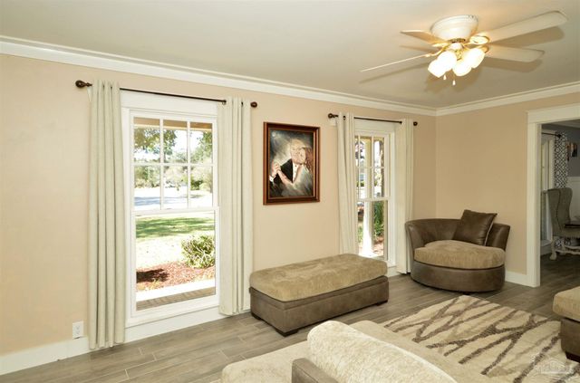 3430 Connell Dr, Pensacola, FL 32503