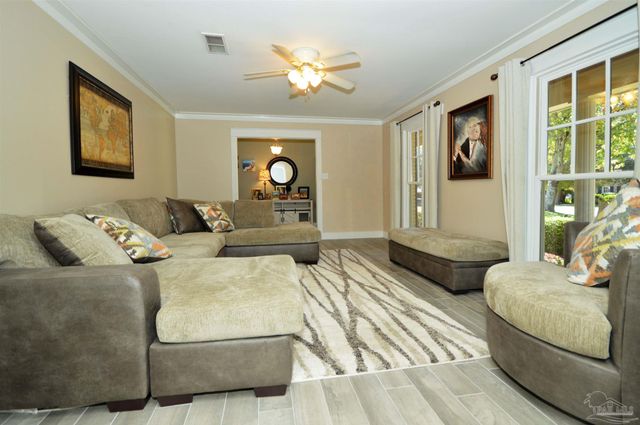 3430 Connell Dr, Pensacola, FL 32503