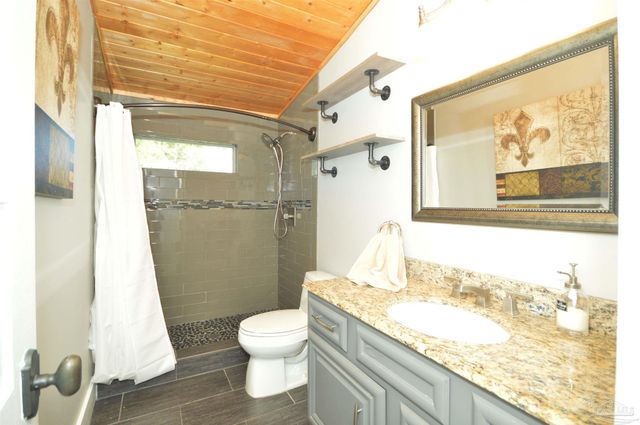 3430 Connell Dr, Pensacola, FL 32503