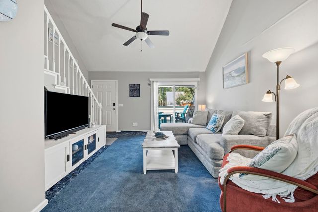 416 Cambridge Cir Apt H5, Murrells Inlet, SC 29576