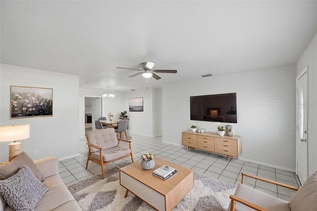 7102 DELLWOOD DRIVE, Tampa, FL 33619