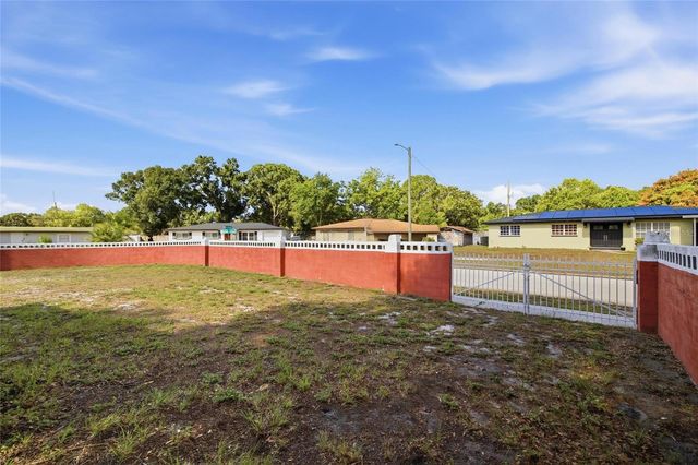 7102 DELLWOOD DRIVE, Tampa, FL 33619
