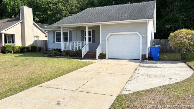5595 Arapahoe Court, Fayetteville, NC 28304
