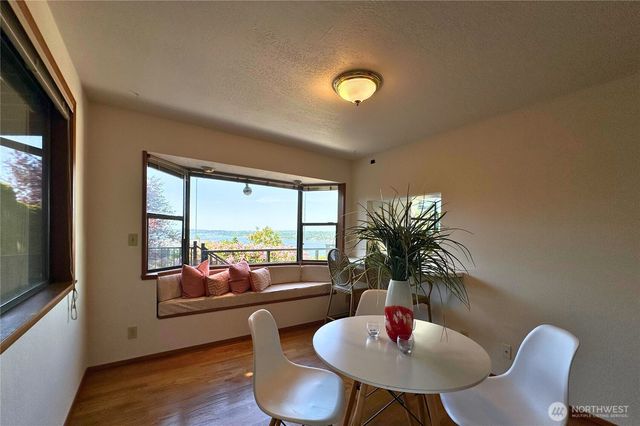 714 SW 296th Street, Federal Way, WA 98023