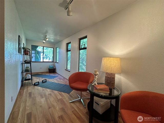714 SW 296th Street, Federal Way, WA 98023