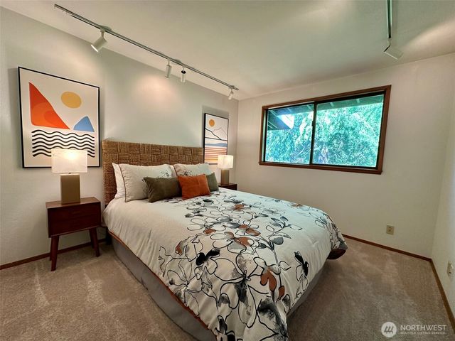 714 SW 296th Street, Federal Way, WA 98023