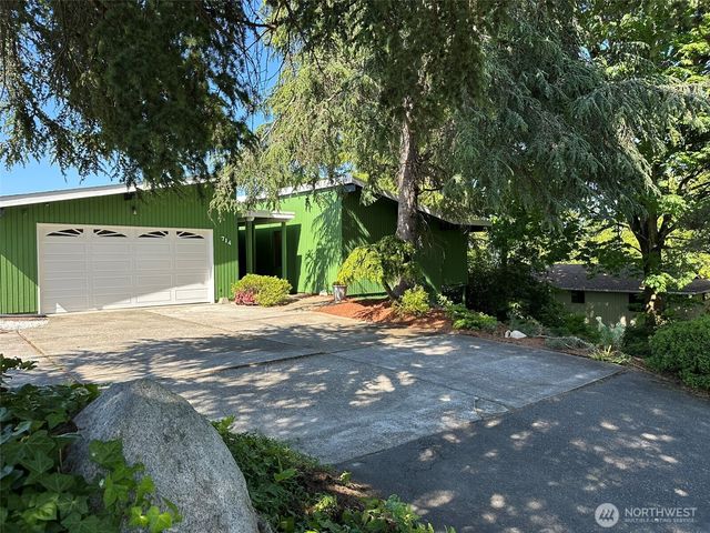 714 SW 296th Street, Federal Way, WA 98023