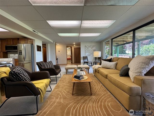 714 SW 296th Street, Federal Way, WA 98023