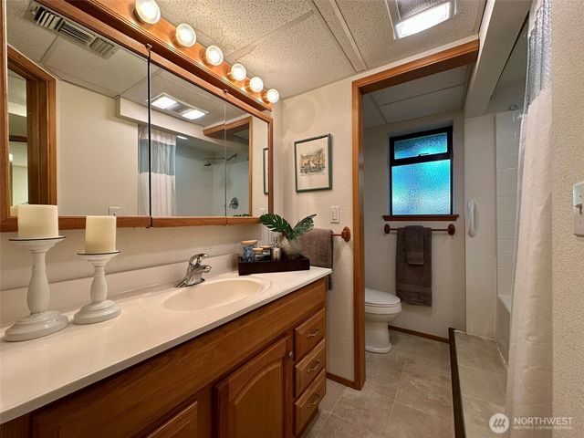 714 SW 296th Street, Federal Way, WA 98023