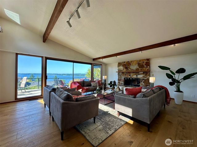 714 SW 296th Street, Federal Way, WA 98023