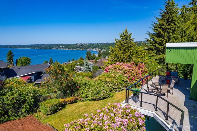 714 SW 296th Street, Federal Way, WA 98023