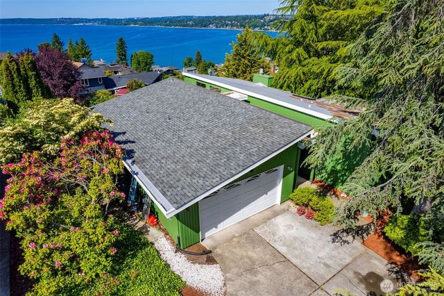 714 SW 296th Street, Federal Way, WA 98023