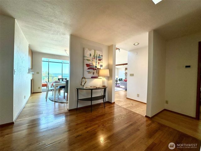 714 SW 296th Street, Federal Way, WA 98023