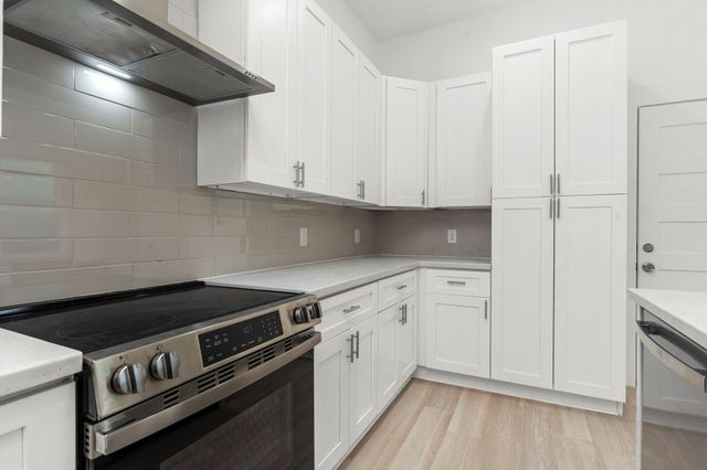 3330 Francis Street, Houston, TX 77004