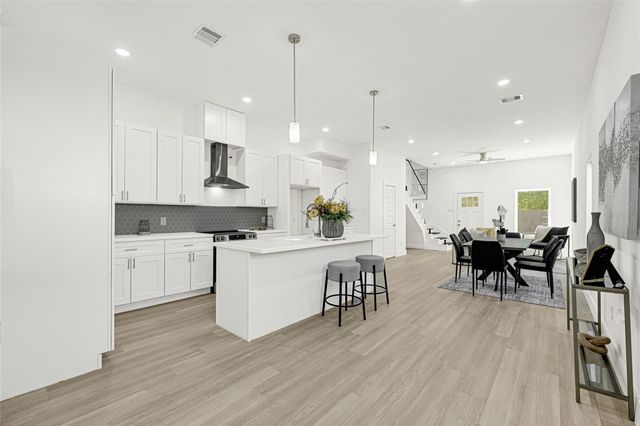 3330 Francis Street, Houston, TX 77004