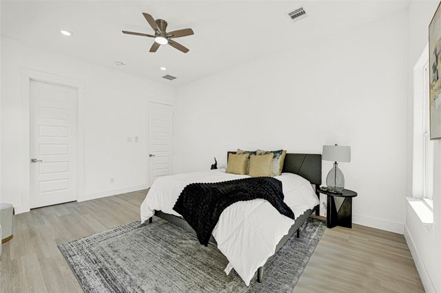 3330 Francis Street, Houston, TX 77004