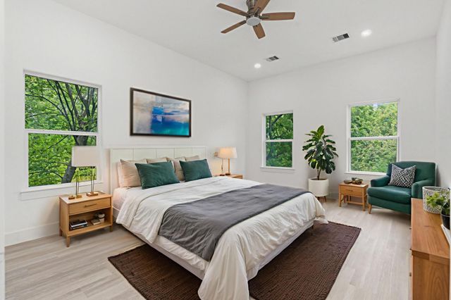 3330 Francis Street, Houston, TX 77004