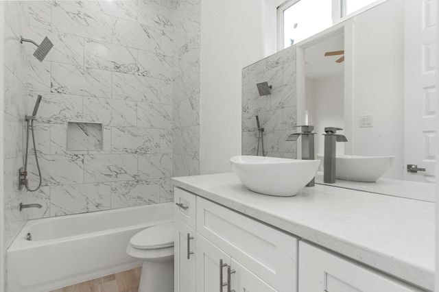 3330 Francis Street, Houston, TX 77004