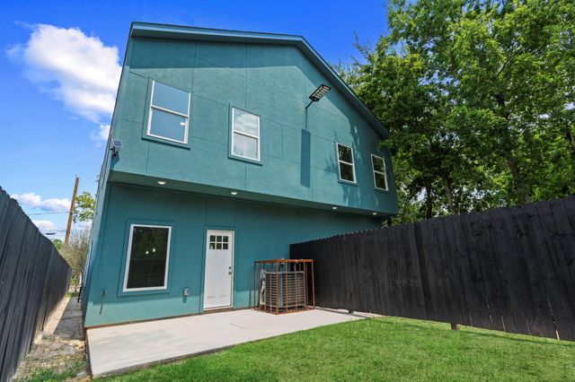 3330 Francis Street, Houston, TX 77004