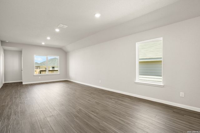 8535 Catnip Pass, Elmendorf, TX 78112