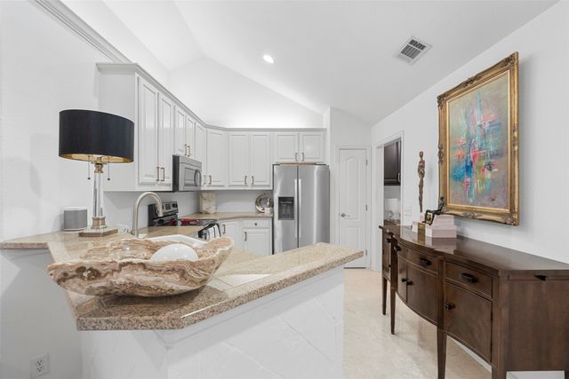 3100 Camellia Rose Drive 110, Fort Worth, TX 76116