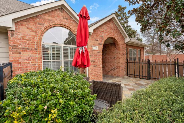 3100 Camellia Rose Drive 110, Fort Worth, TX 76116