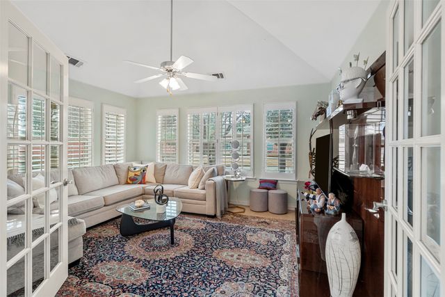 3100 Camellia Rose Drive 110, Fort Worth, TX 76116