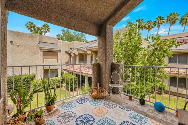 2700 Lawrence Crossley Road 63, Palm Springs, CA 92264
