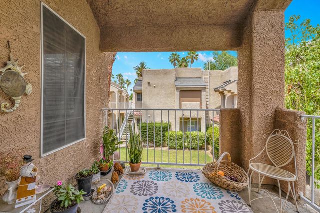 2700 Lawrence Crossley Road 63, Palm Springs, CA 92264