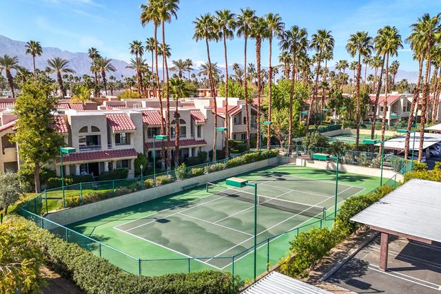 2700 Lawrence Crossley Road 63, Palm Springs, CA 92264