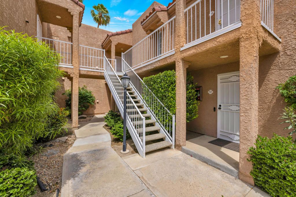 2700 Lawrence Crossley Road 63, Palm Springs, CA 92264