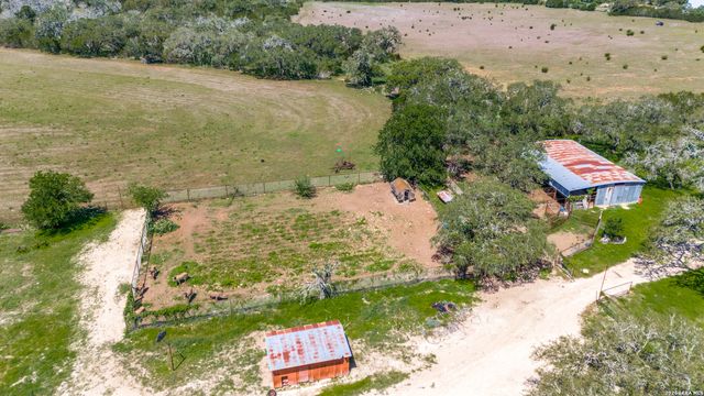 1717 W FM 473, Spring Branch, TX 78070