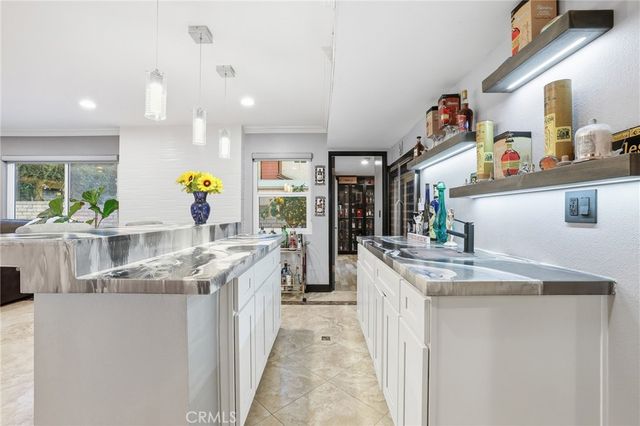 7505 Bobbyboyar Avenue, West Hills, CA 91304