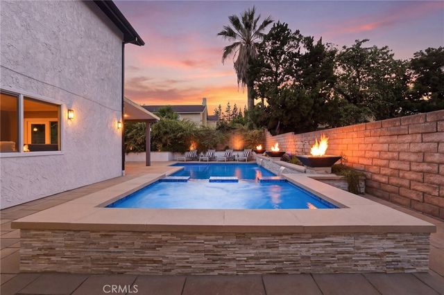 7505 Bobbyboyar Avenue, West Hills, CA 91304